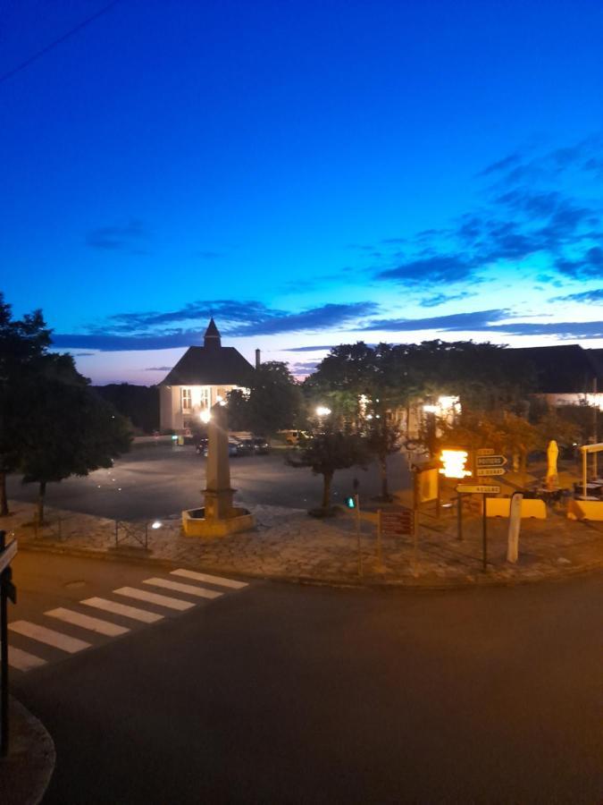 Maison En Ville Avec Terrasse Ensoleillee Et Wi-Fi Magnac-Laval Exterior foto