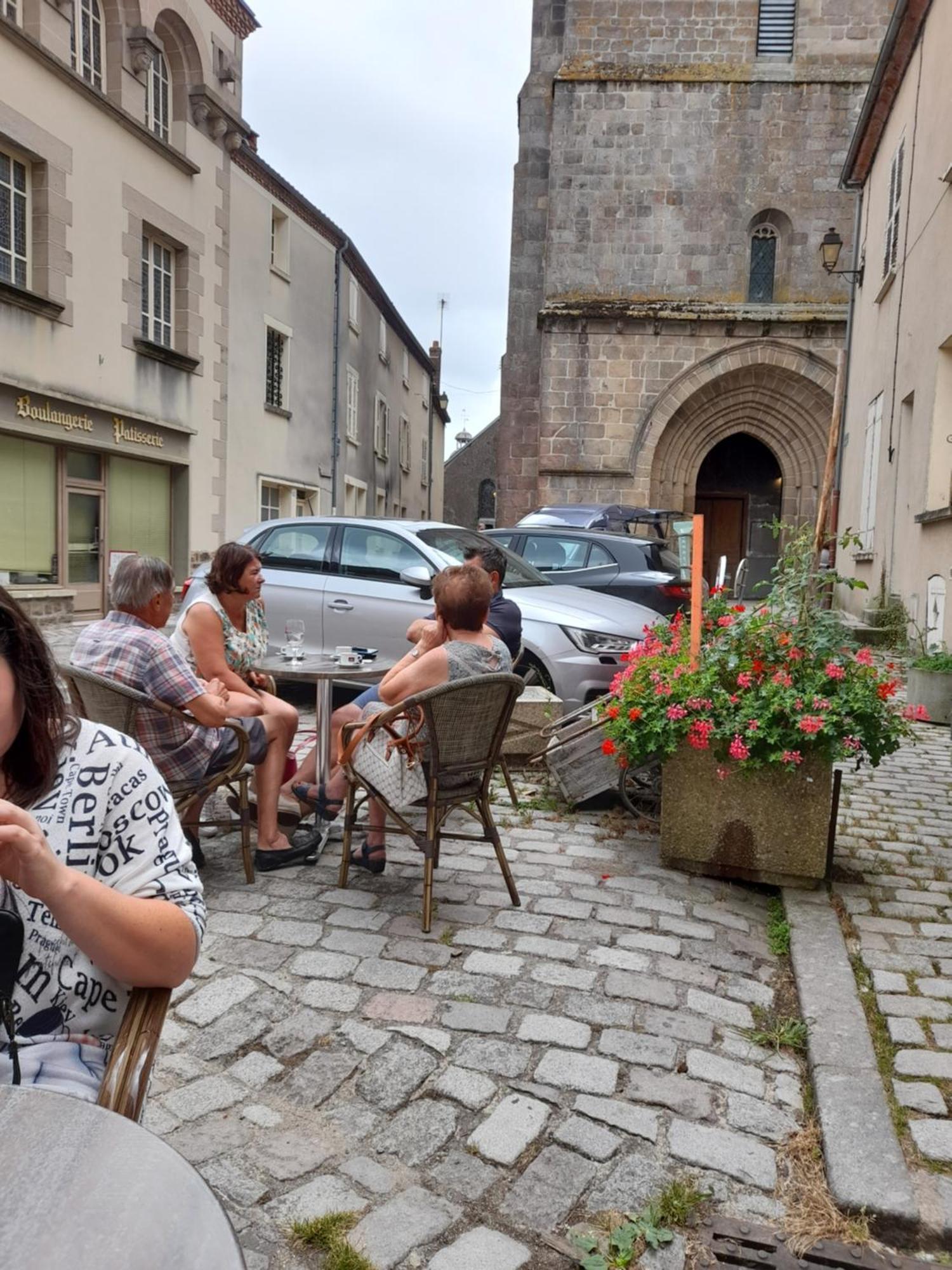 Maison En Ville Avec Terrasse Ensoleillee Et Wi-Fi Magnac-Laval Exterior foto